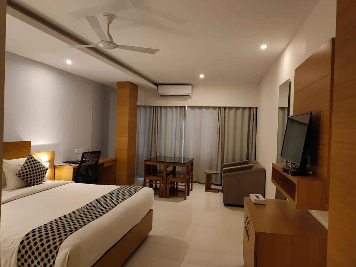 Hotel Indriya Wayanad Kalpetta Exteriör bild