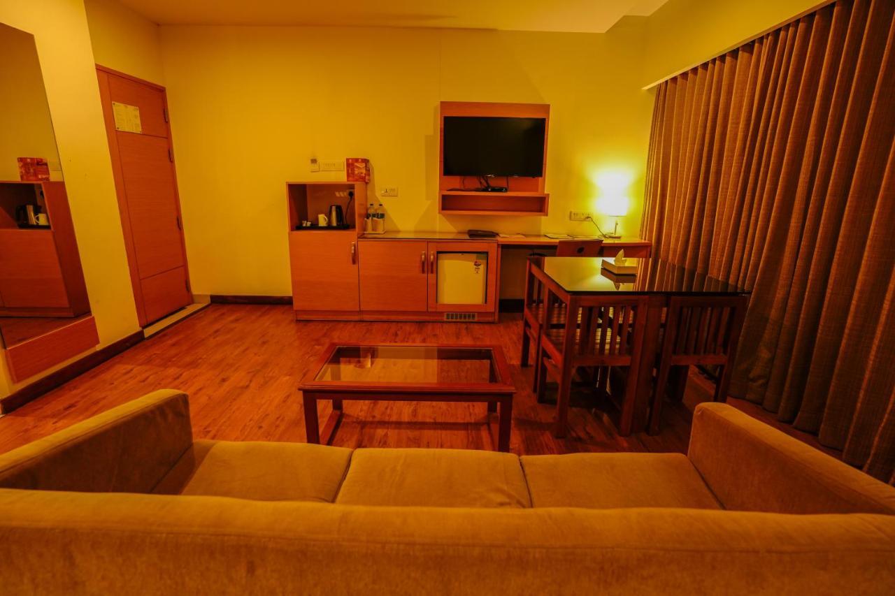 Hotel Indriya Wayanad Kalpetta Exteriör bild